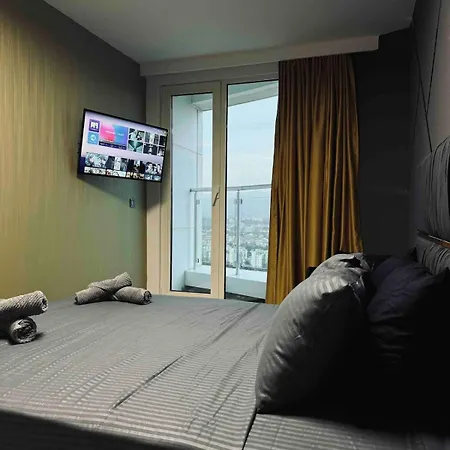 Skyline Serenity 30th Floor - Promo Price Apartment Skopje