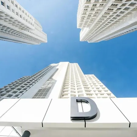 Skyline Serenity 30th Floor - Promo Price דירה