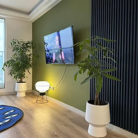 Skyline Serenity 30th Floor - Promo Price דירה *