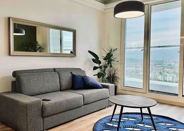 Skyline Serenity 30th Floor - Promo Price Apartment