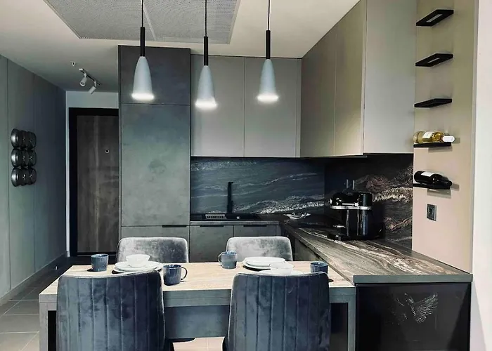 Skyline Serenity 30th Floor - Promo Price